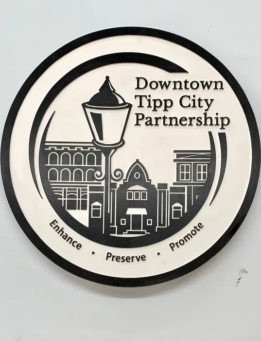 Round Downtown Tipp City Partnership sign